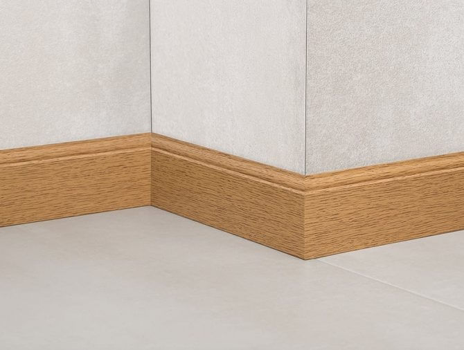 ZÓCALO EPS CURVES 80MM x 2.5 M AMBAR